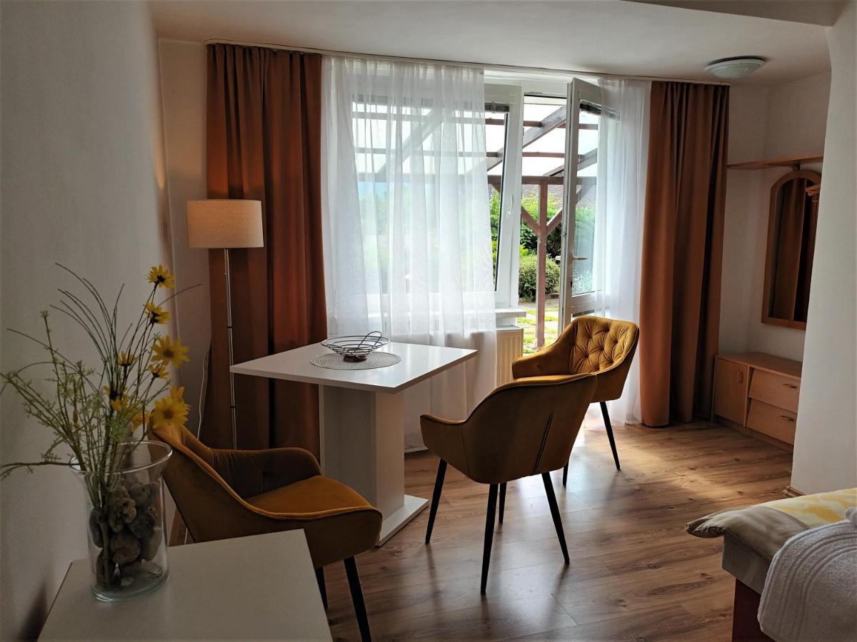 Apartman Alena Karlsbad Eksteriør billede